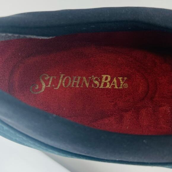 St. John's Bay Women Classic Sneaker Sz 8 Green Suede Slip-On Cushioned Footbed - Picture 14 of 16